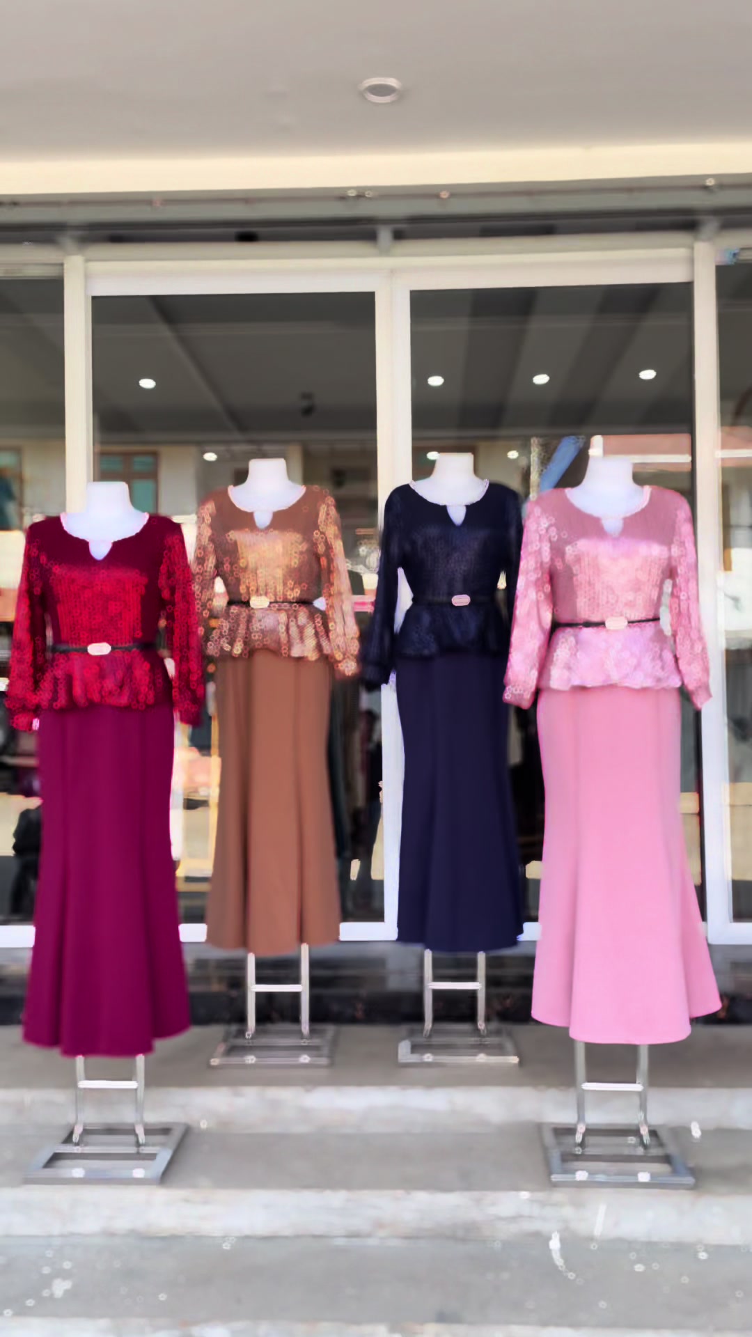 @Lily’s Fashion house