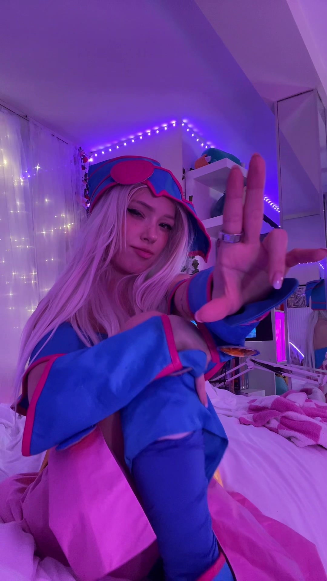 @dollblush on twitch