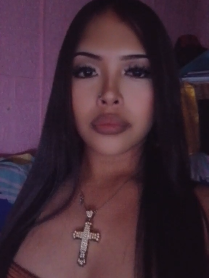 @everybodycallsmebratzbaddiest