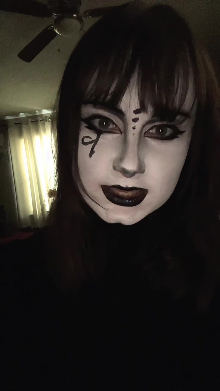@$Vivian