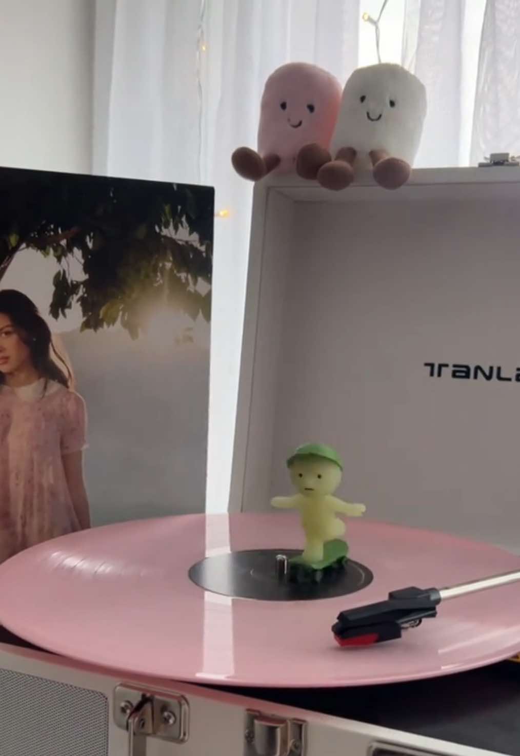 @leilani 𝜗𝜚