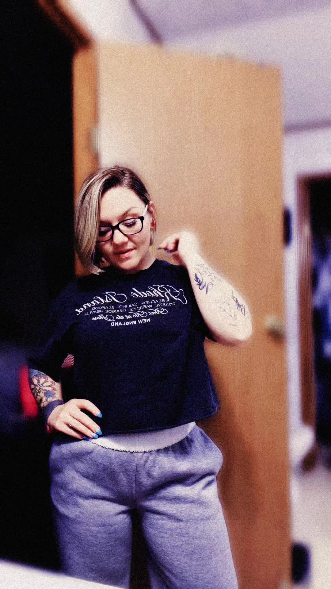 @megz.tha.mini.stallion