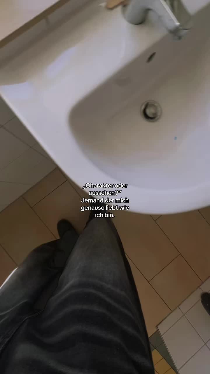 @️