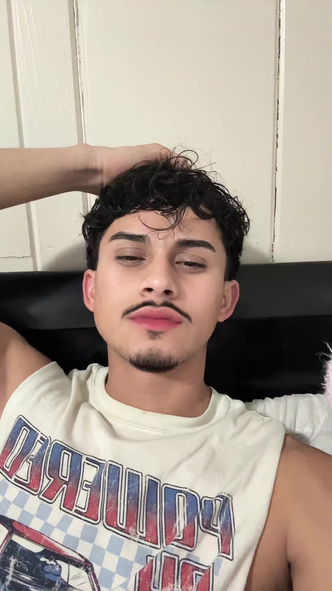 @Ángel salvador🥰