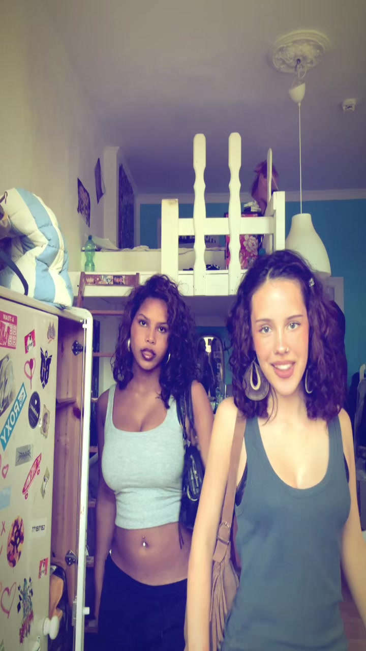 @✧꧁ℛℴ𝓂𝓎꧂✧