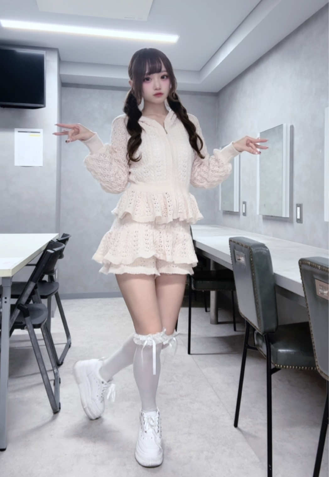 @にしのありさ