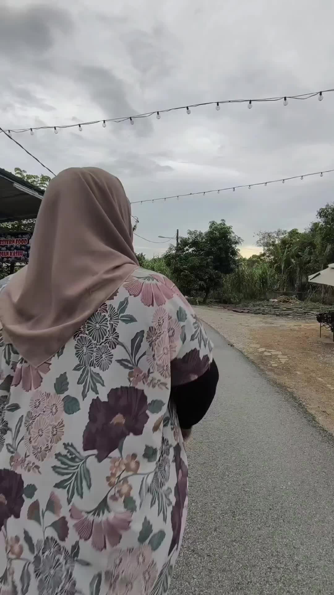 @Dora 🇲🇾 😘
