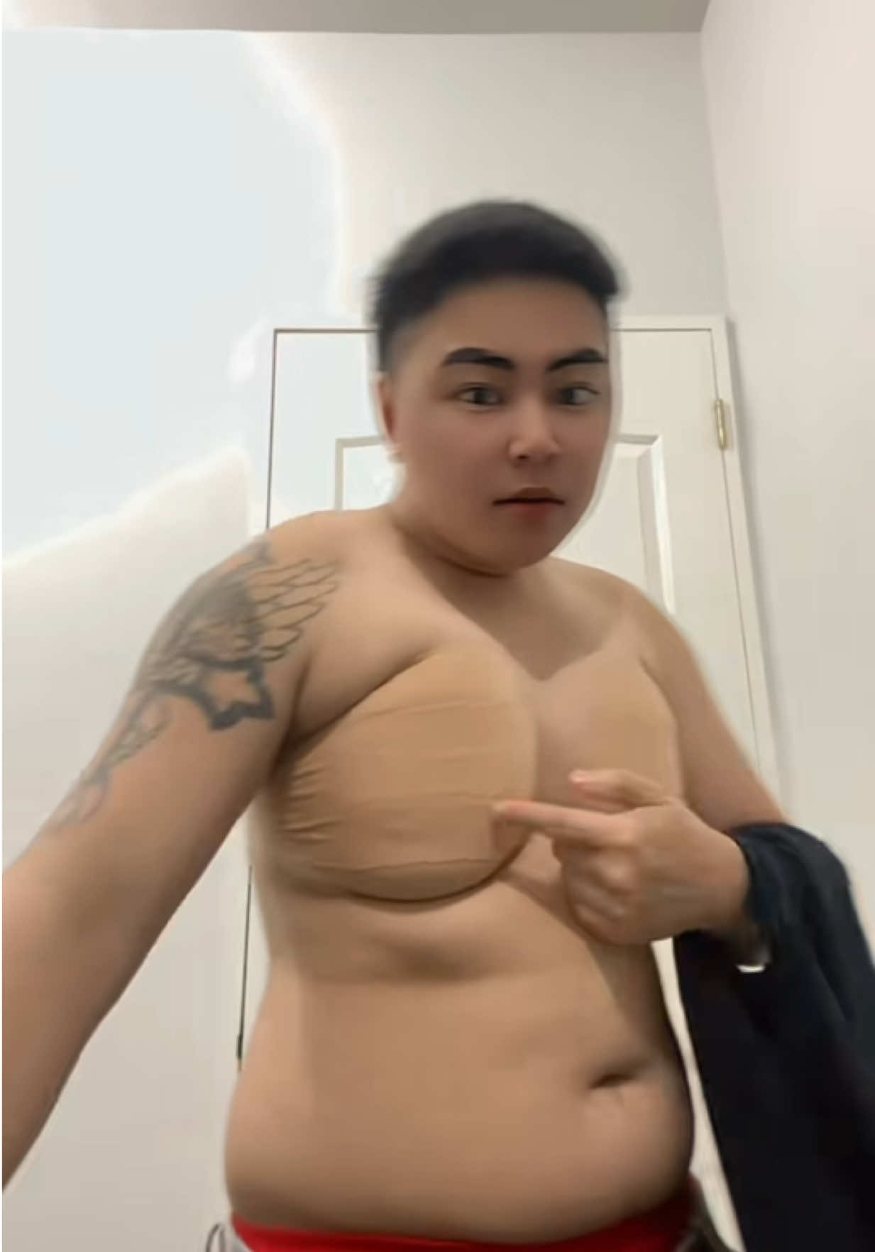 @Khánh Áo Nịt Tomboy Trans