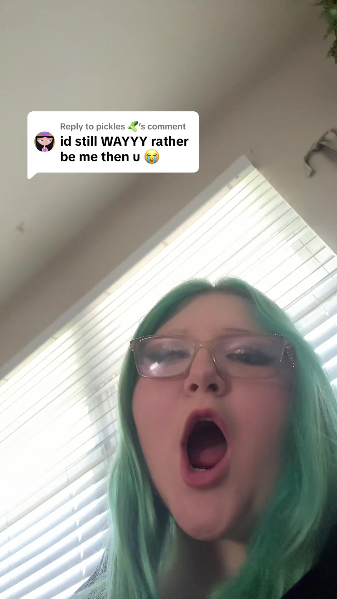 @🦄