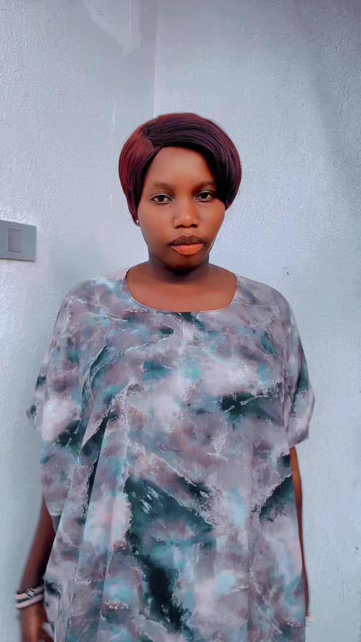 @Friday tut🦋🍫