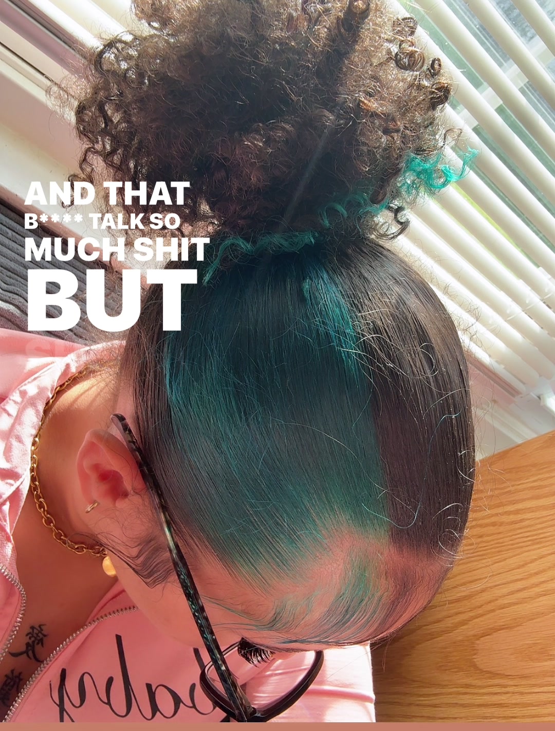 @1tealhairedgirll