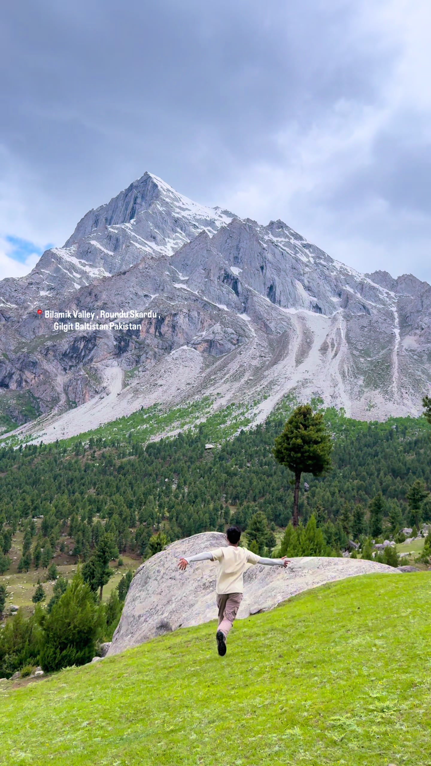 @Ewaaj Khan 🇵🇰