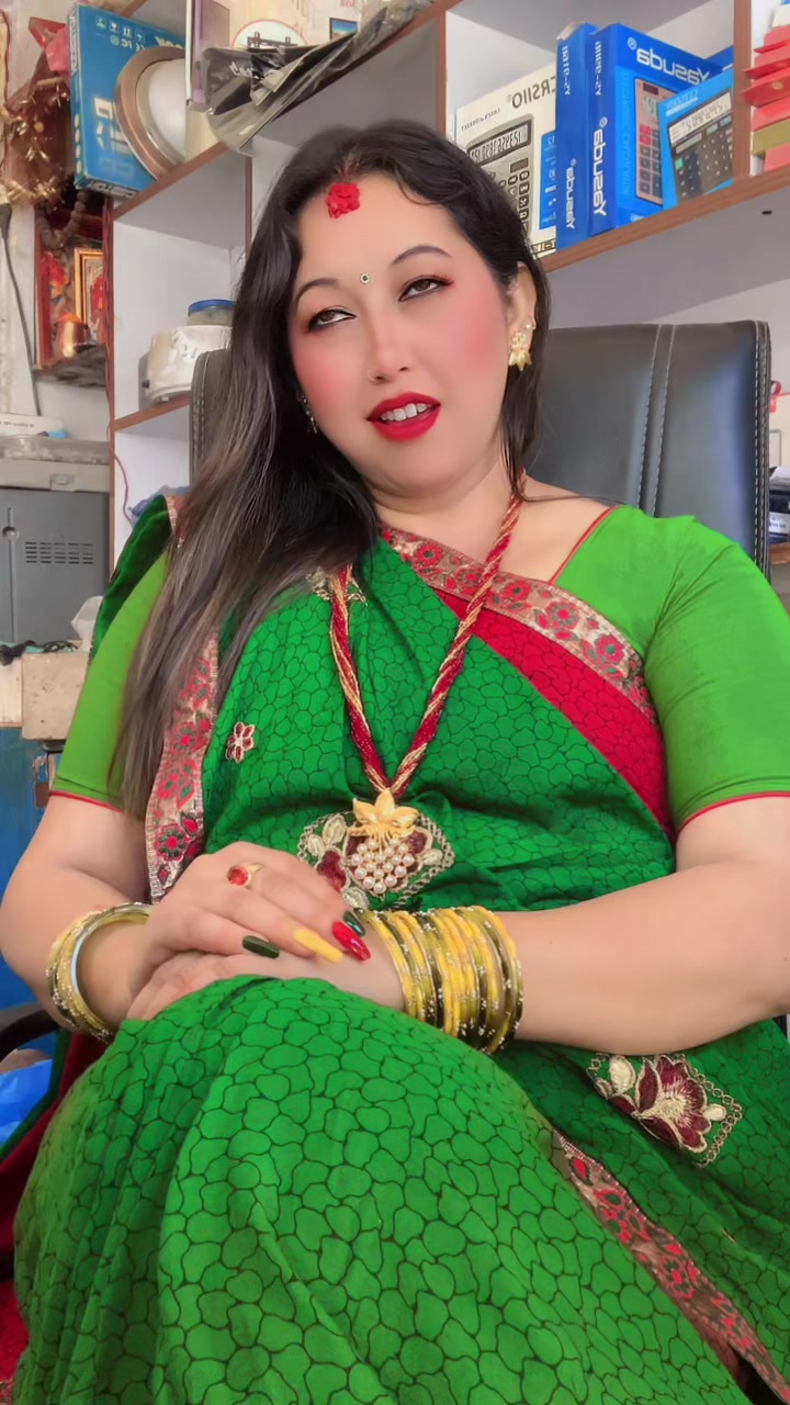 @Urmi