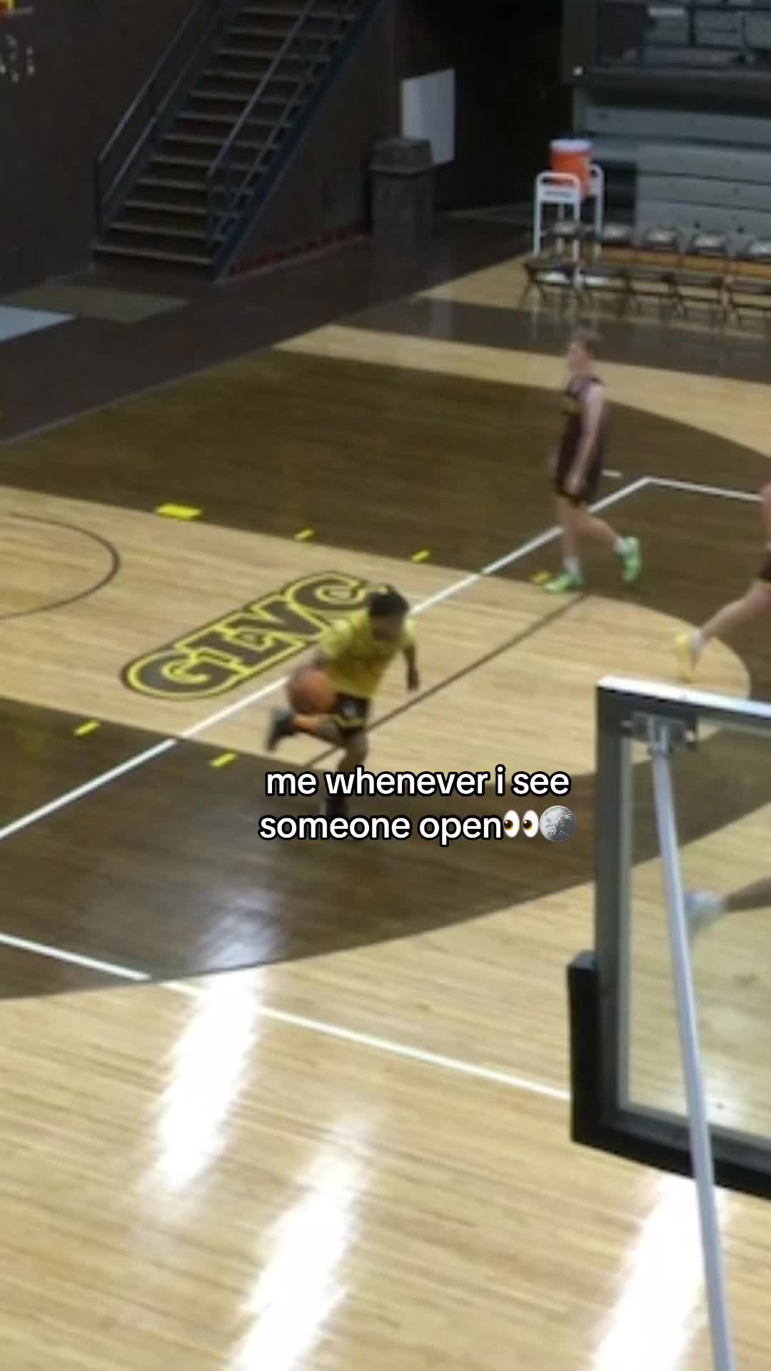 @ᴍɪᴋᴇᴊᴜɴɪᴏʀʜᴏᴏᴘꜱ🏀🎥