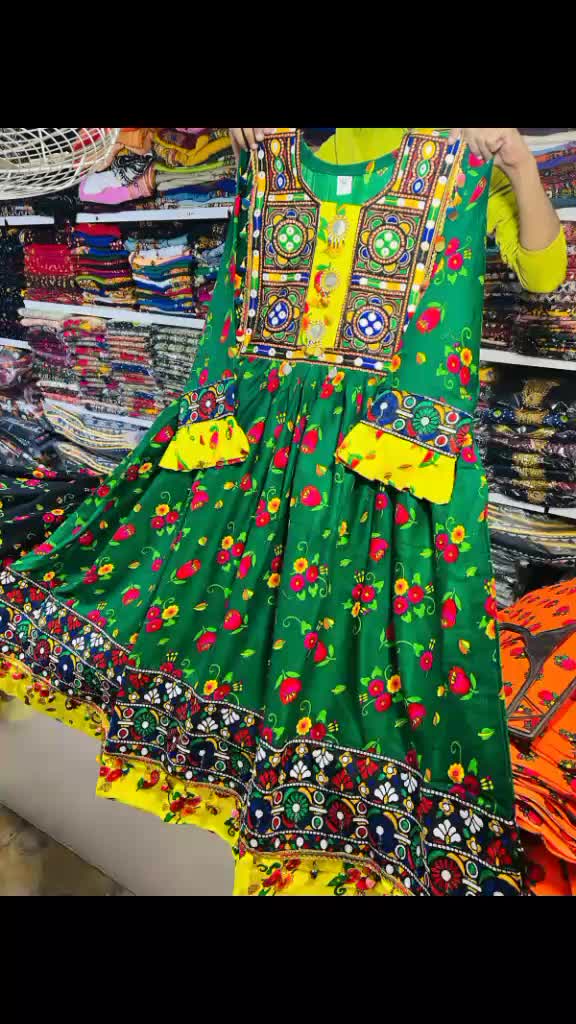 @Souvenir Handicraft