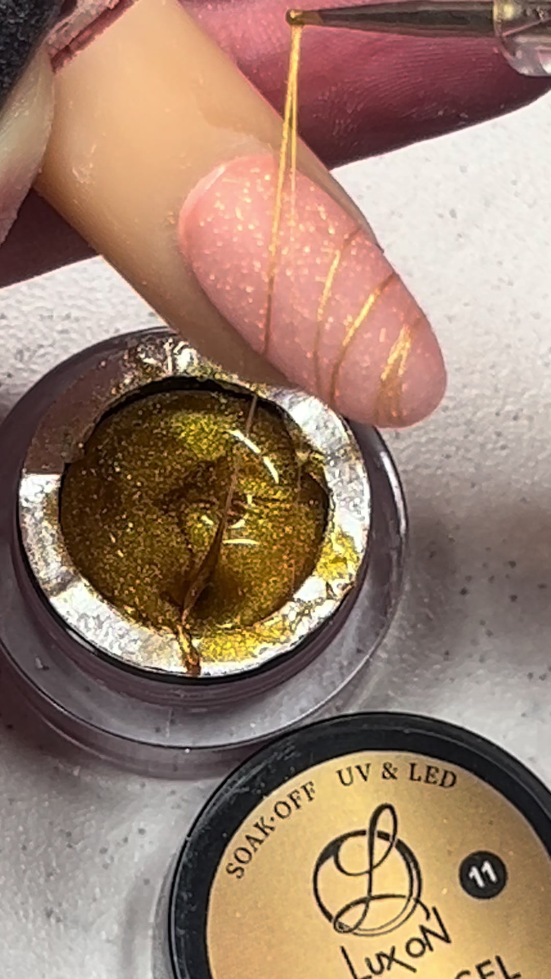 @Lux oN Nails