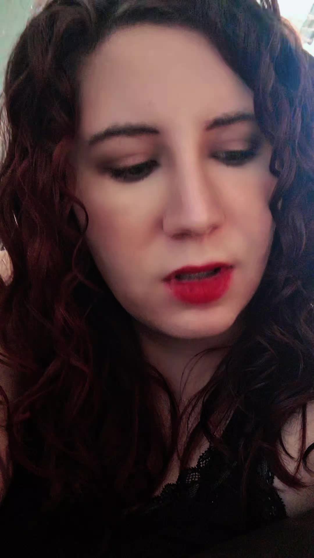 @Bellalena