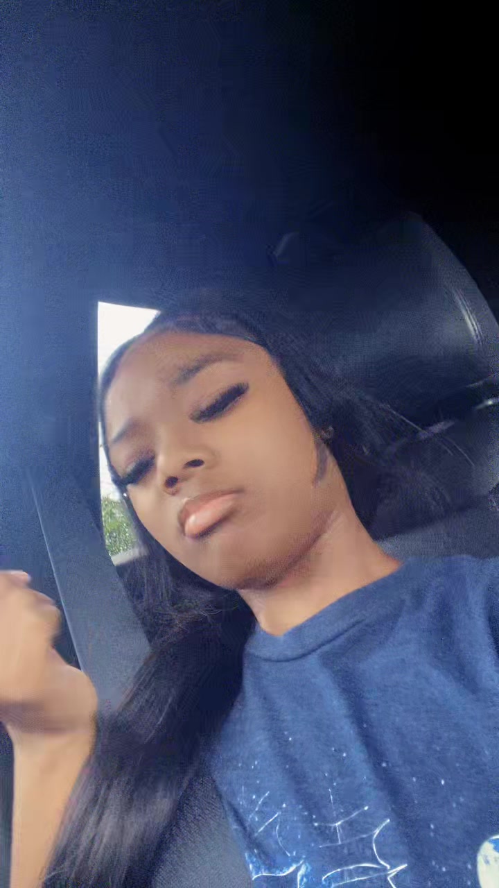 @naomithetopic