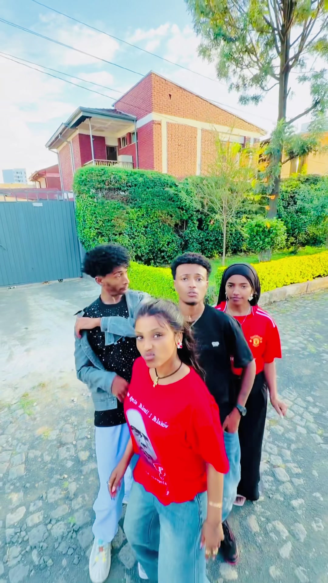 @ግምጃዬ🩸🦅