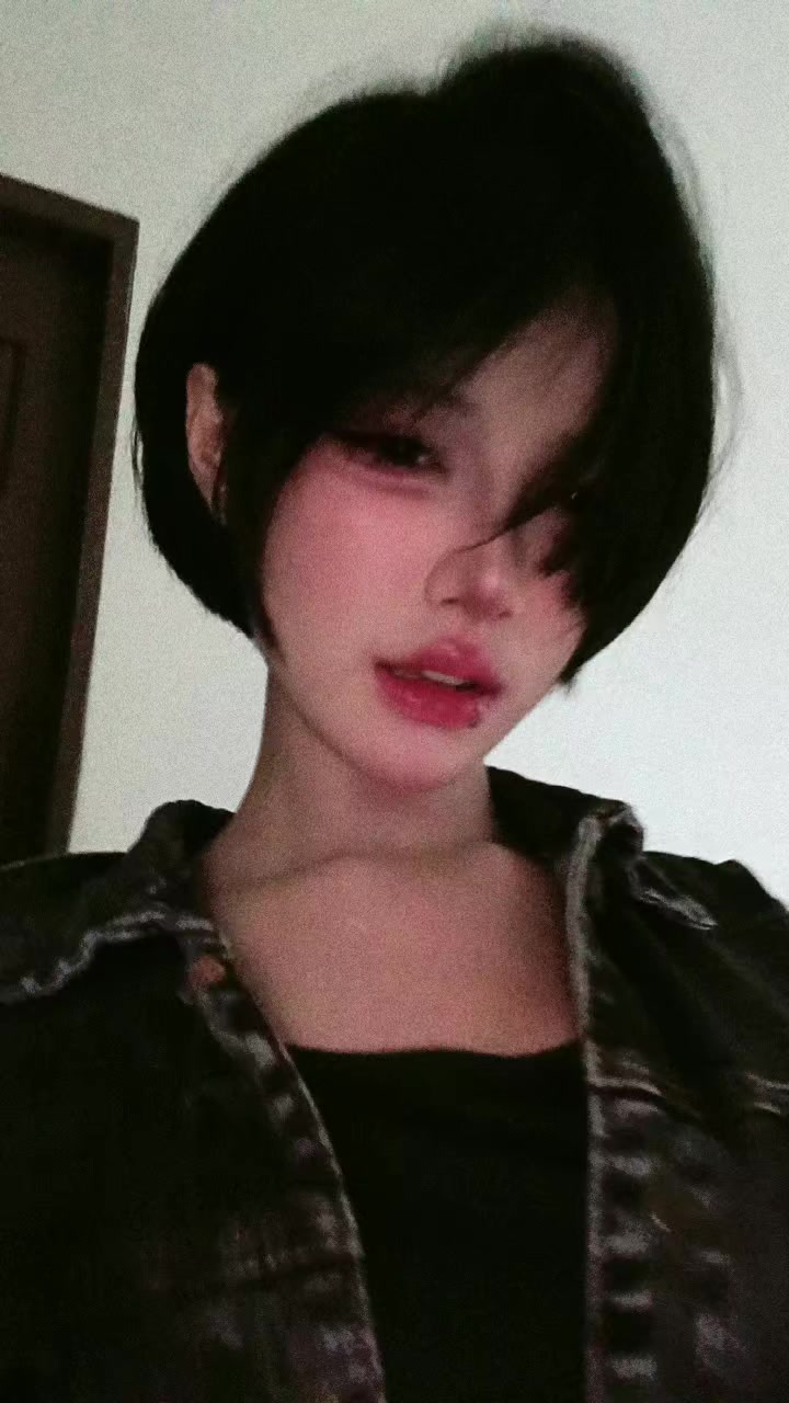 @.°˙𝟒ꭈׁׅɑׁׅ𝐞𝐮݊ꪀ🪼∘˙
