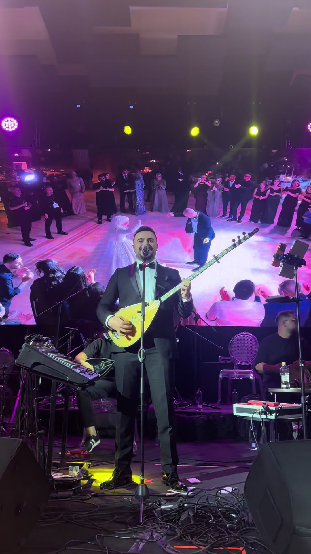 @Anıl Araz