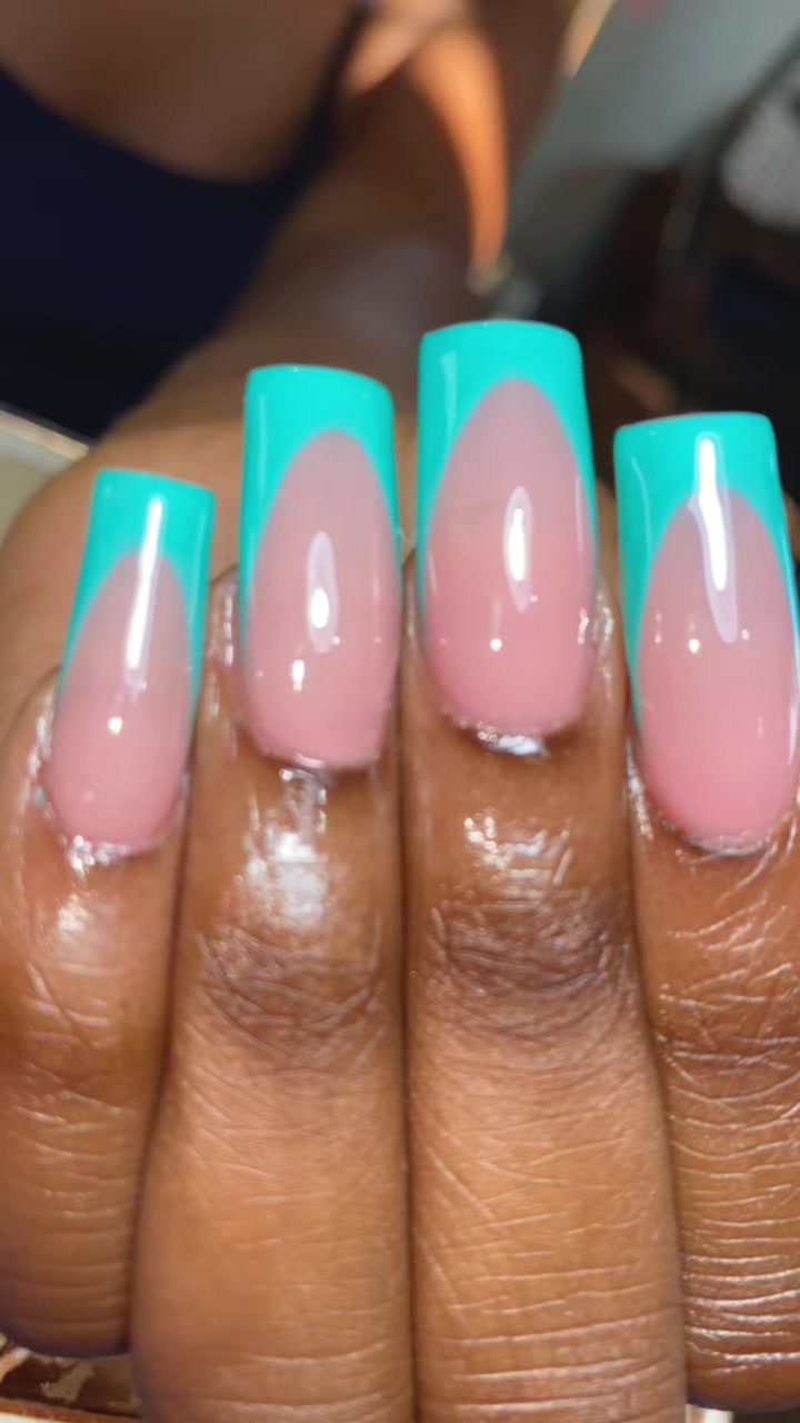 @NKM nail&rsquo;s Maman na conteneur
