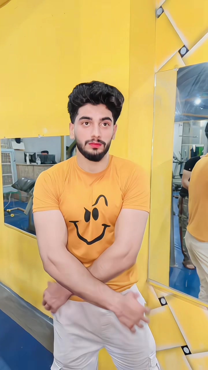 @usman hu yarr😍