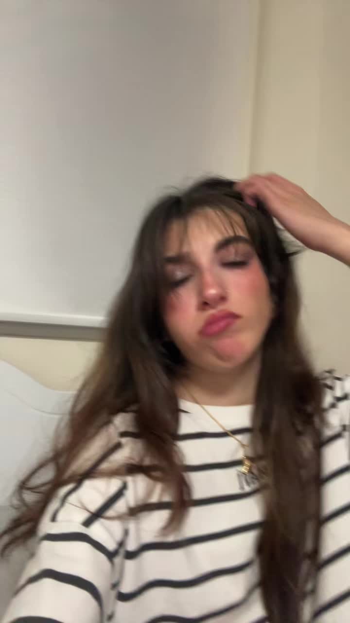 @Muffinova🧁