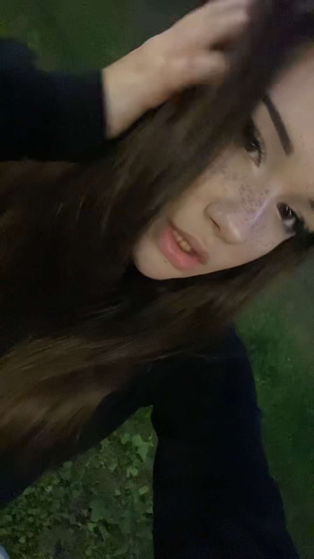 @...
