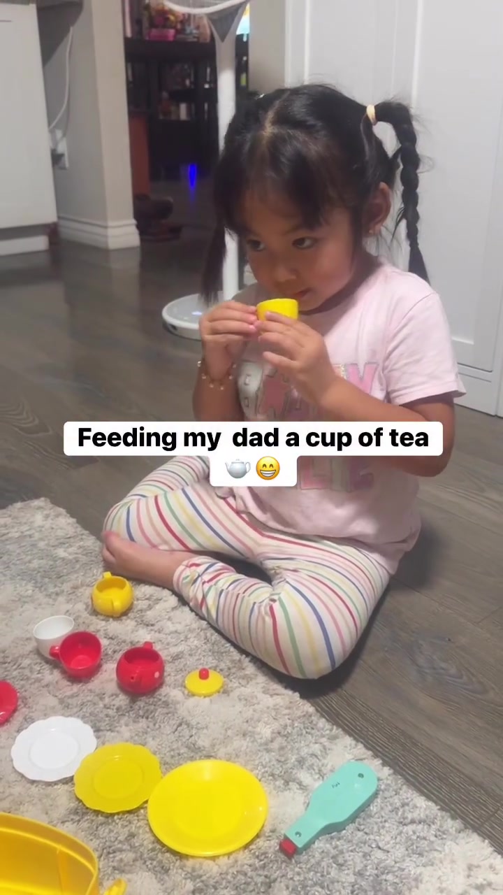 @Ellen Ellie 🇺🇸🇰🇭
