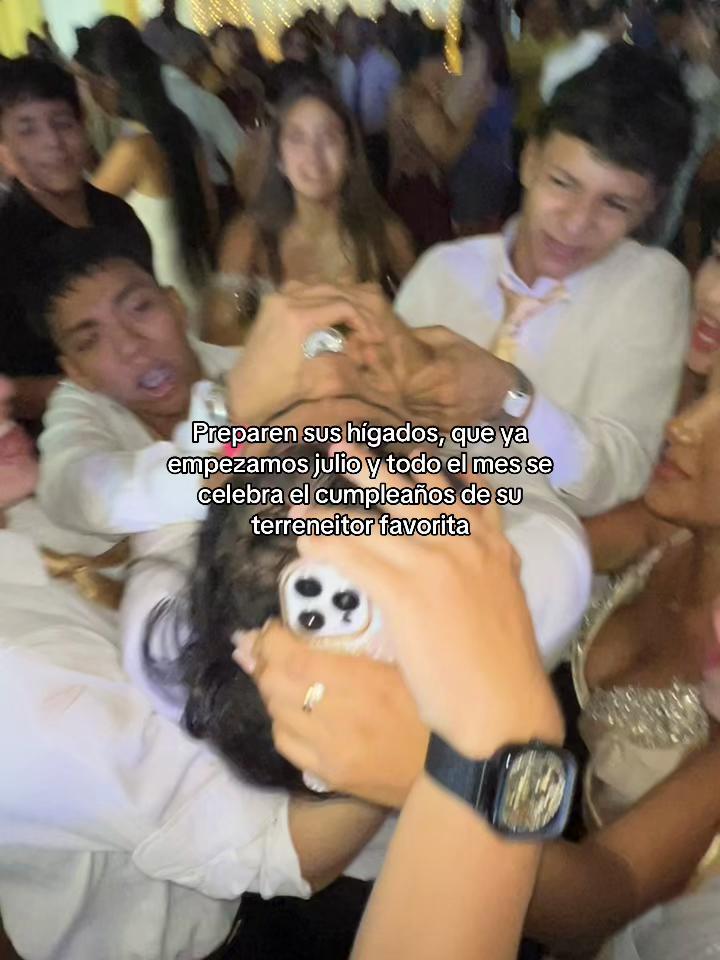 @Mayi🦦