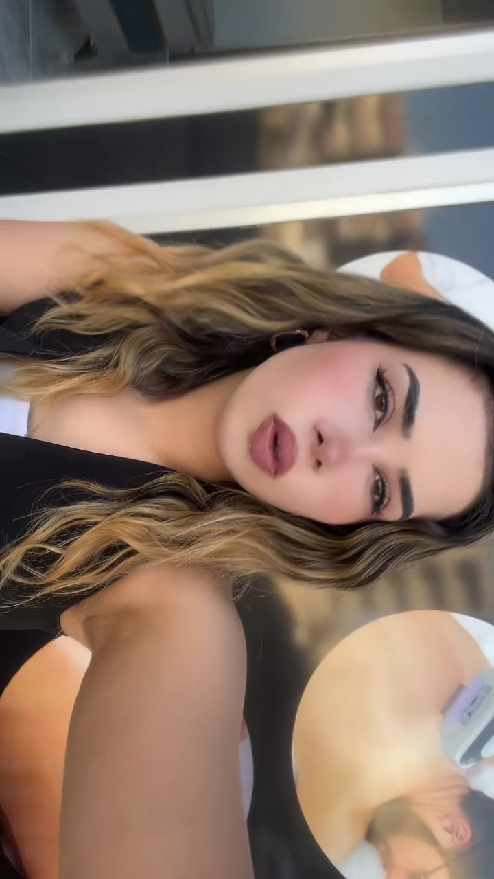 @Elisaa