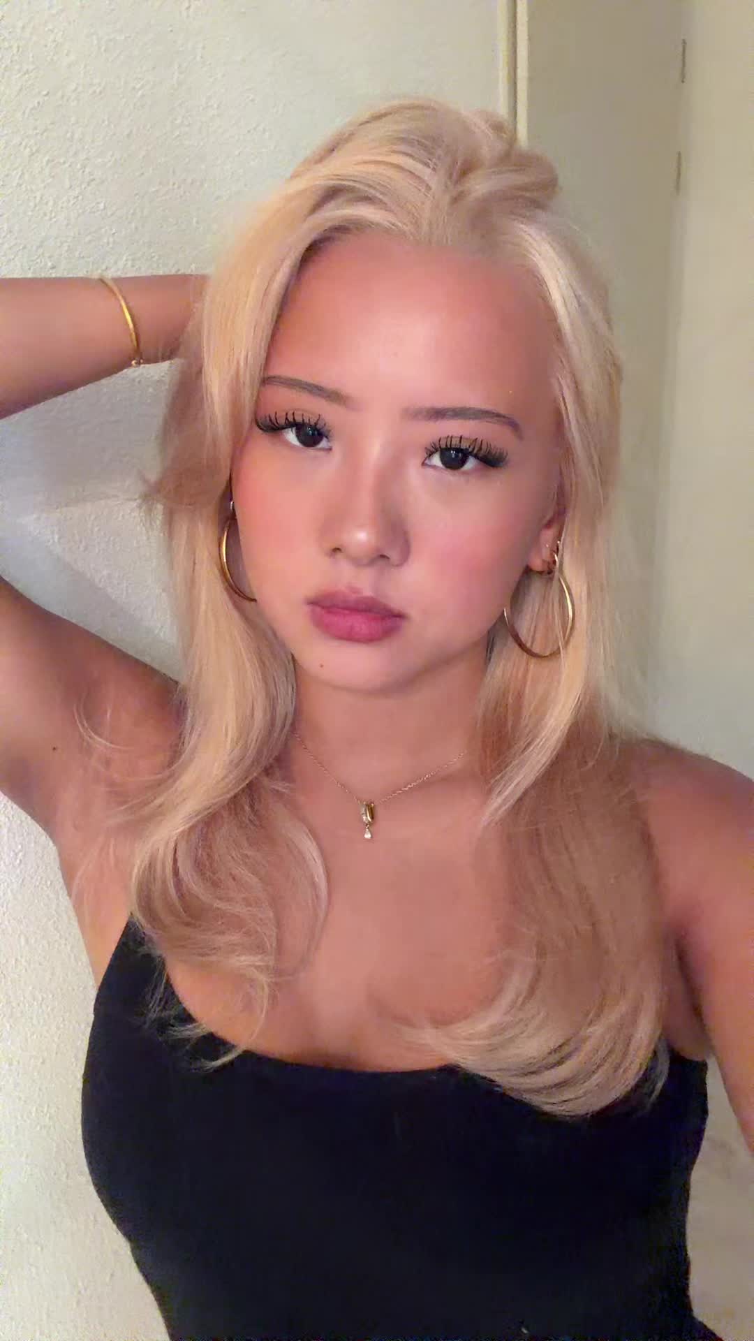 @u