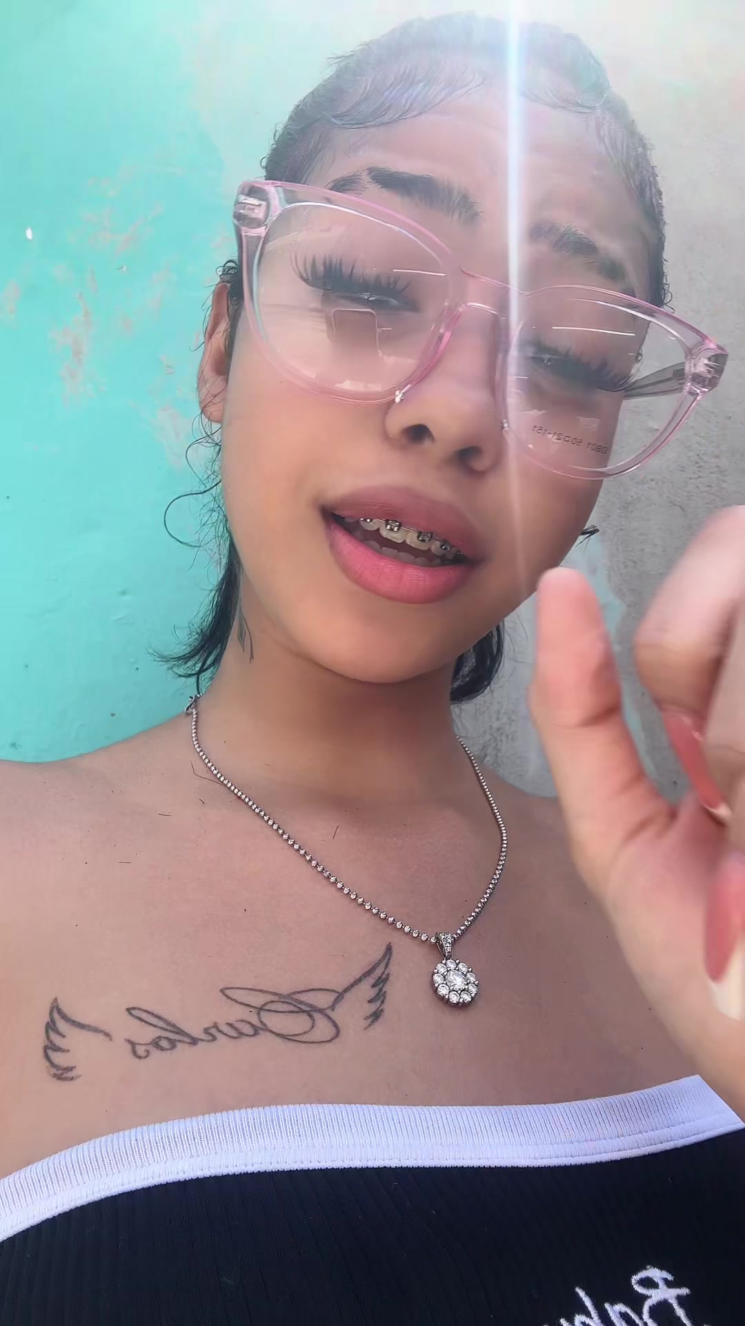 @crymiamor_