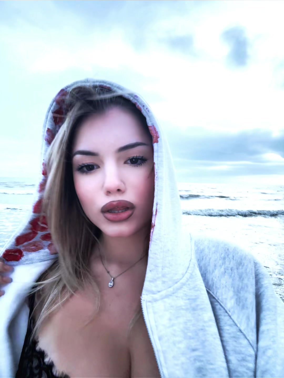 @evaxevis