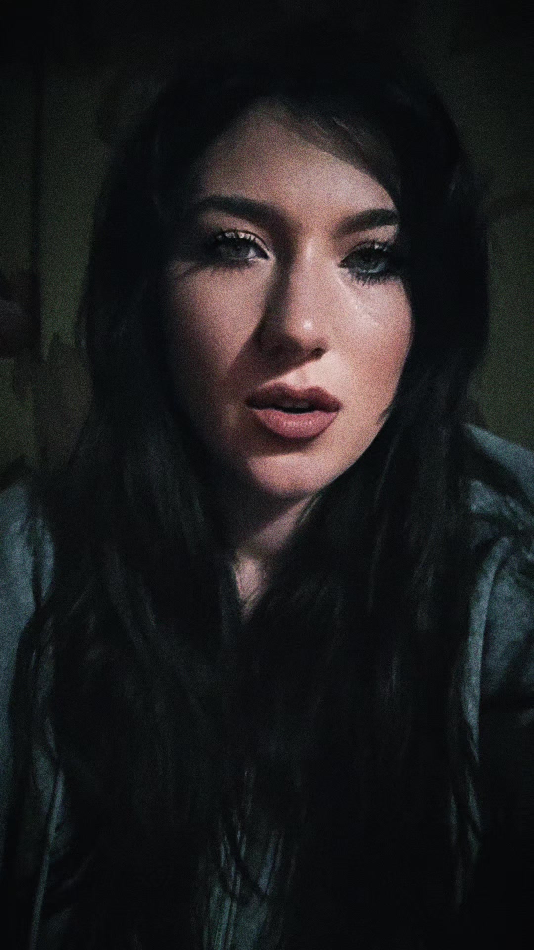 @🖤