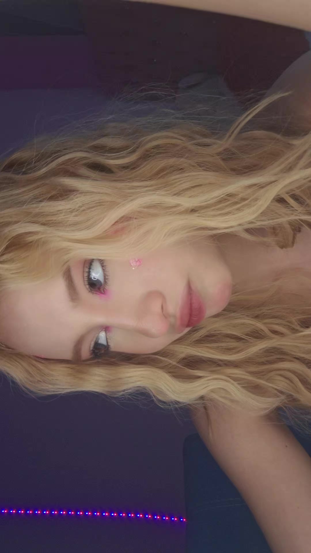 @Adriana Alanis