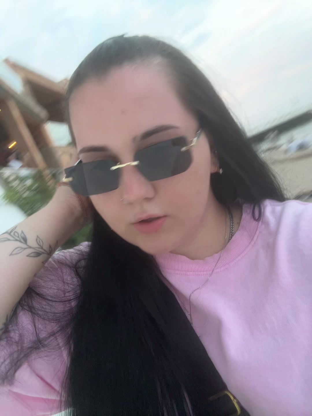 @Влада