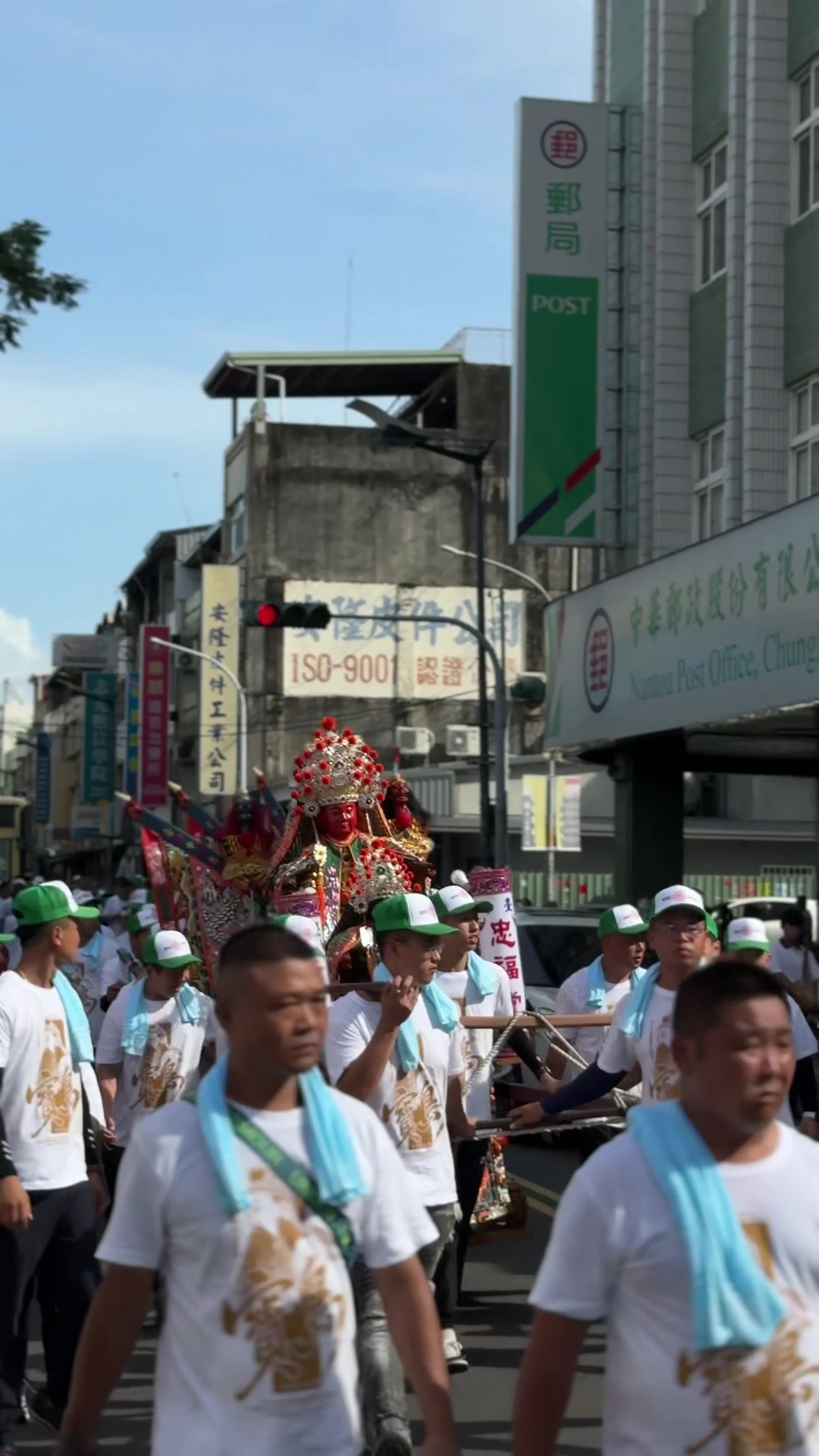 @🐔雞哥🦄 |不專業廟會拍攝