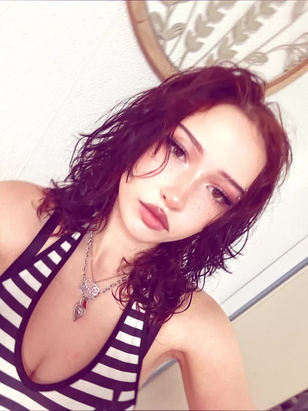 @️freakandel🌚