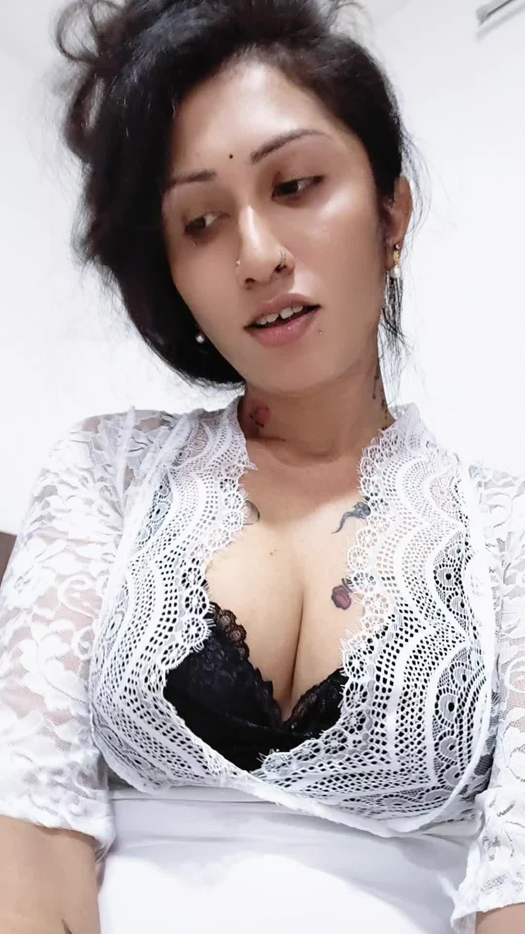 @💋💦Aretha meow😺
