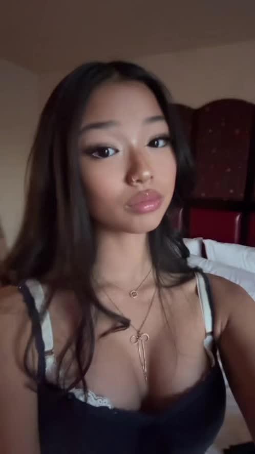 @eleanorhong