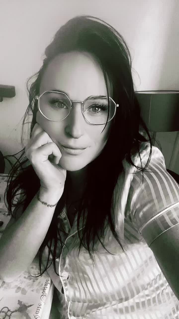@sabrina 80 ✨✨