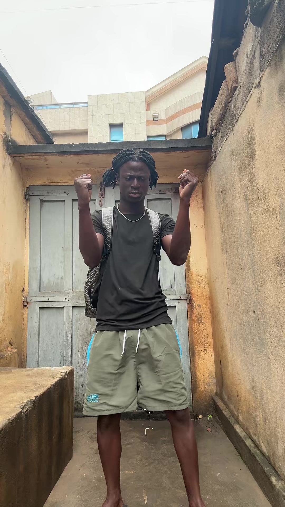 @LA MANO DU 229🚫🦵🏾