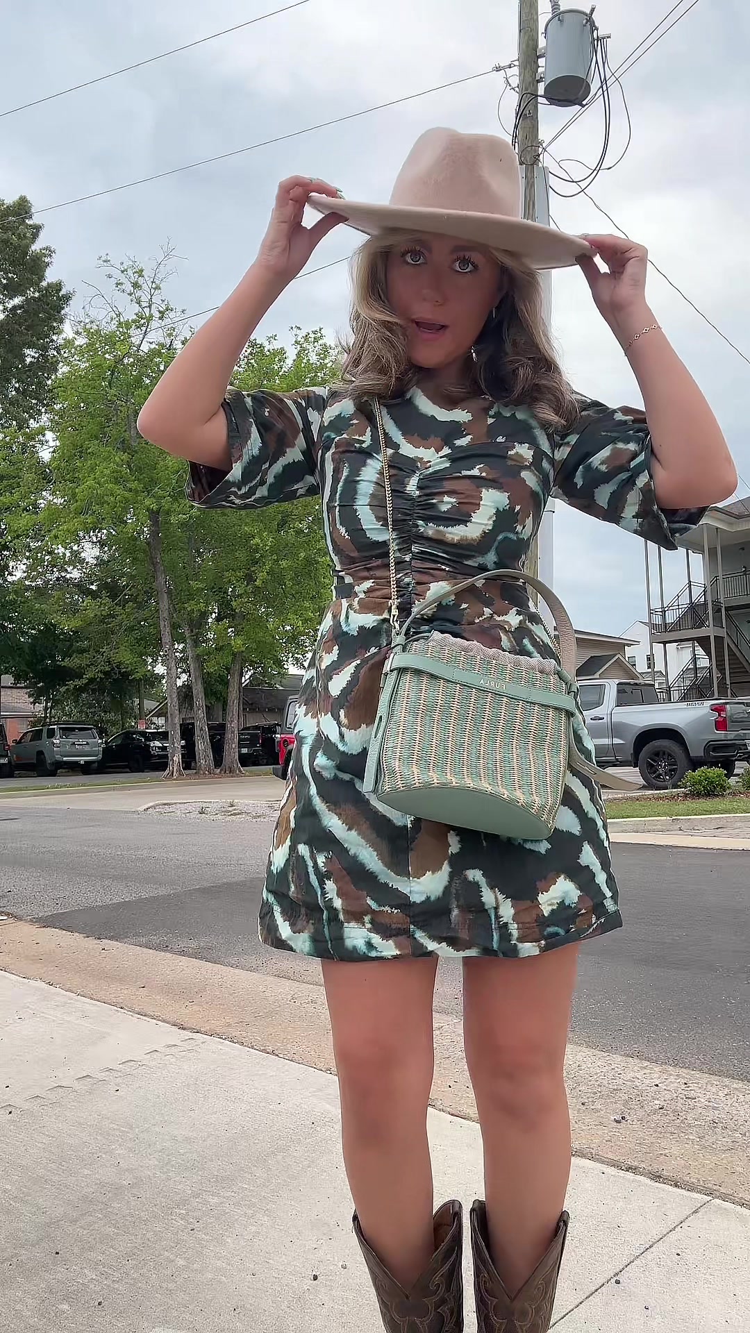 @bellamulkey5