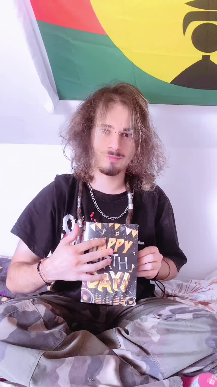 @freeLabubu