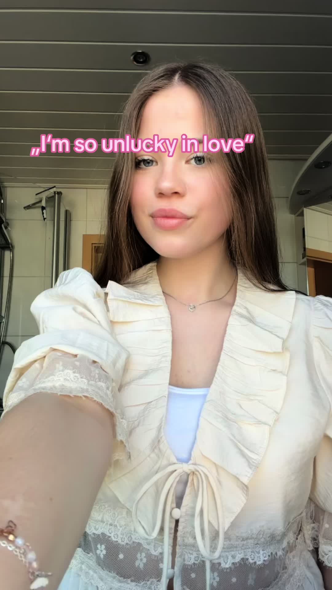 @verena.cht