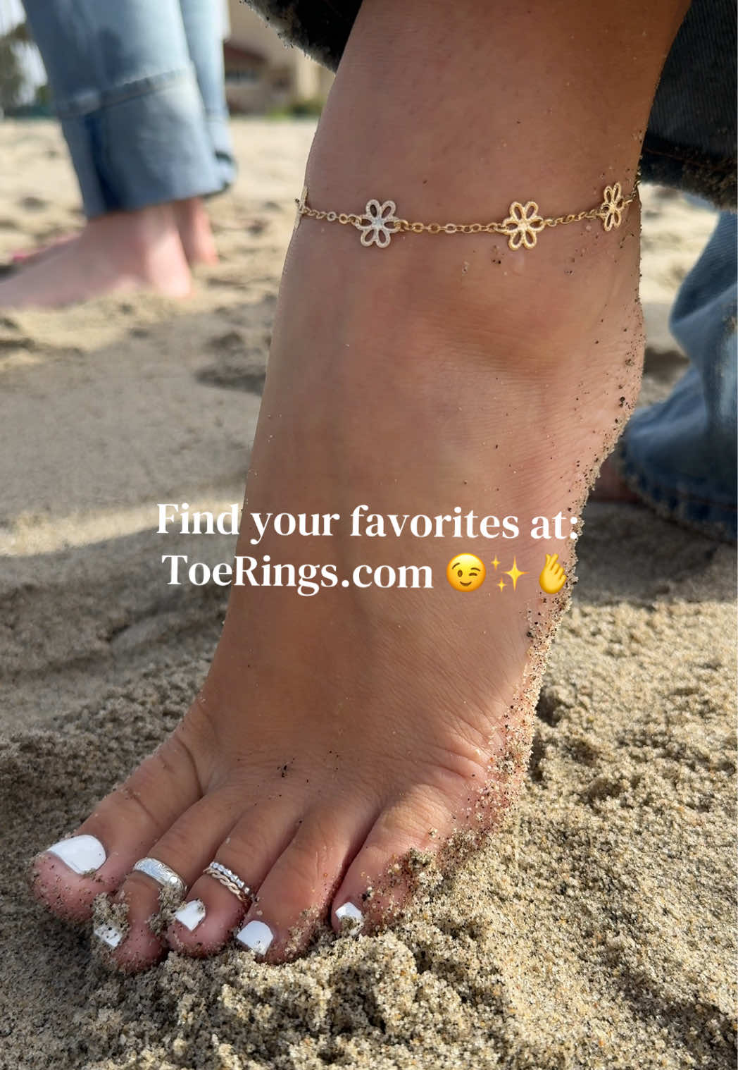 @laura_ari