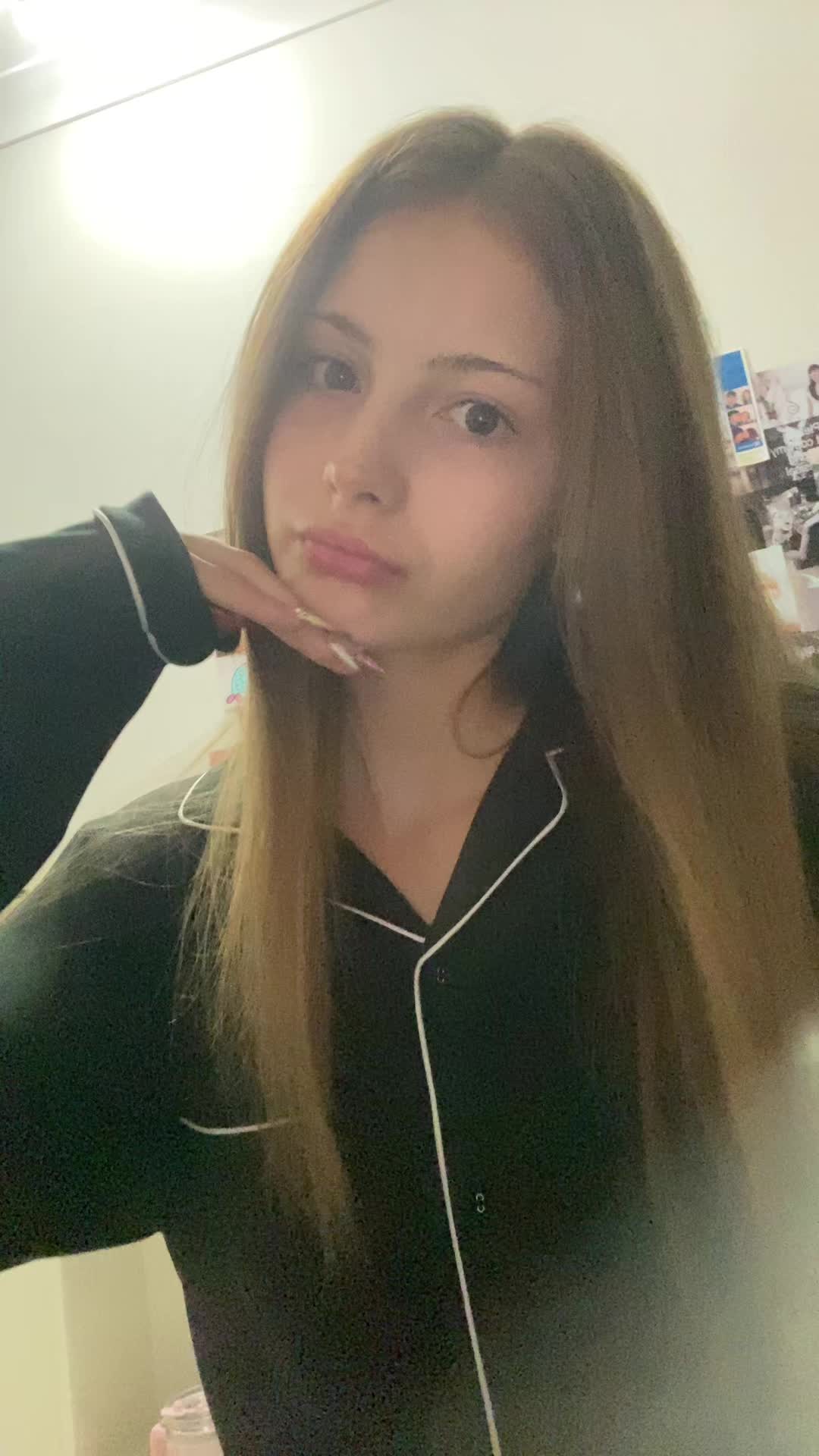 @elyssa🧁