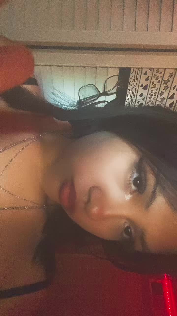 @Alisson🧟&zwj;♀️